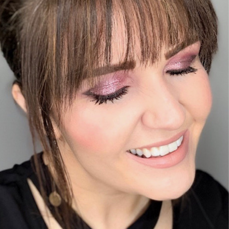 Holiday Makeup Looks with Seint Beauty